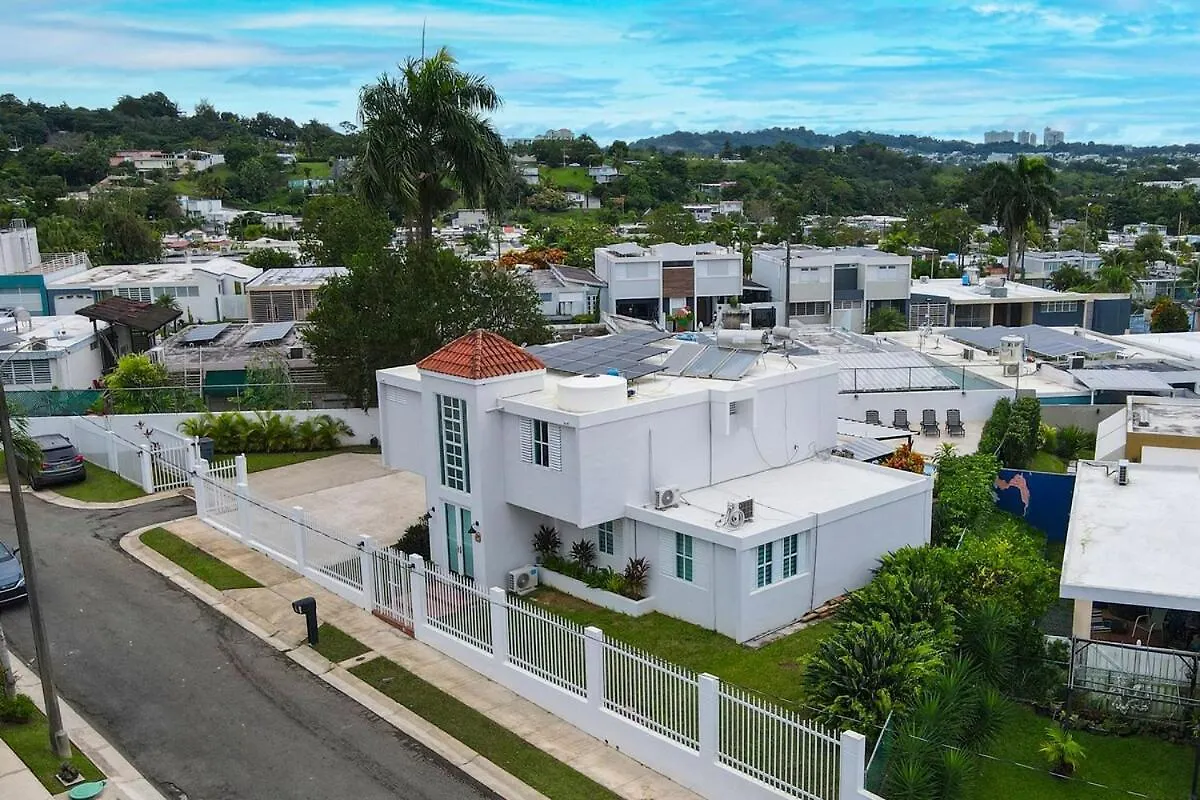 Beautiful Home In San Juan Guaynabo Feriehus